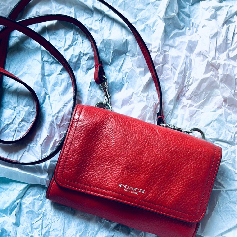 Coach Red leather 2 in 1: Crossbody Bag/Wallet